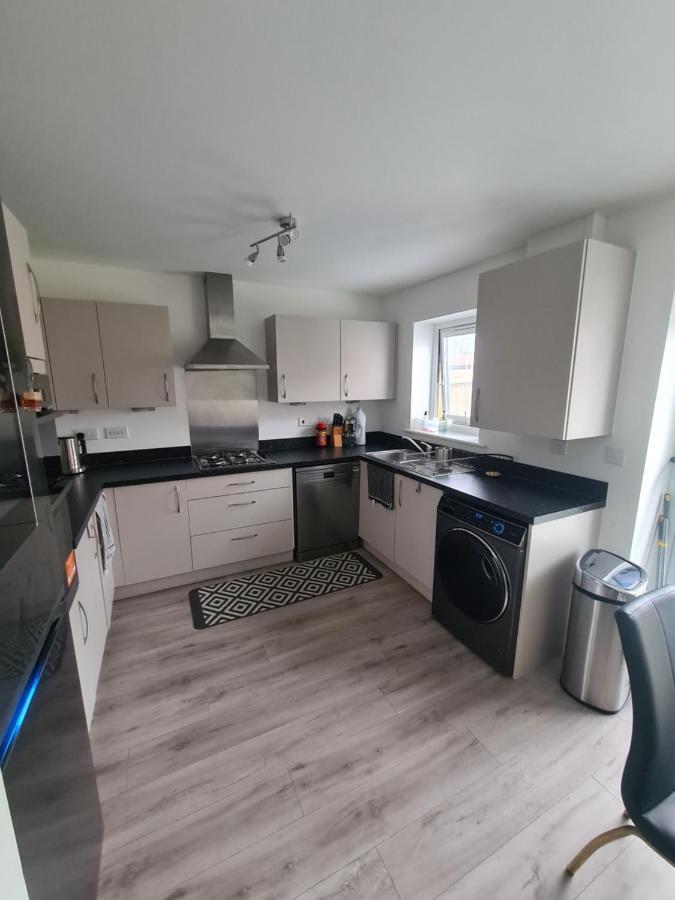 Lovely New Home In Manchester Close To Manchester City Fc ภายนอก รูปภาพ